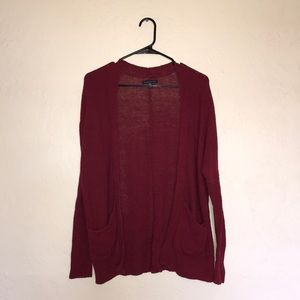 AMERICAN EAGLE Red Cardigan
